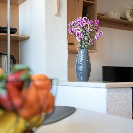 2+2apt. With A Beautiful Terrace And Jacuzzi Jelsa (Hvar)