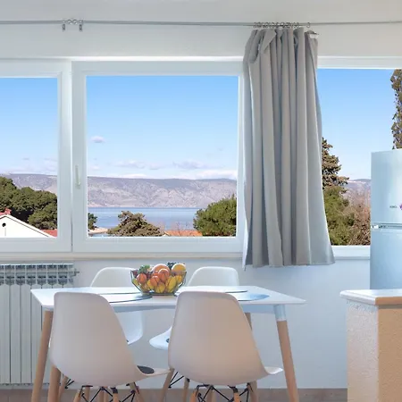 Apartment 2+2apt. With A Beautiful Terrace And Jacuzzi *