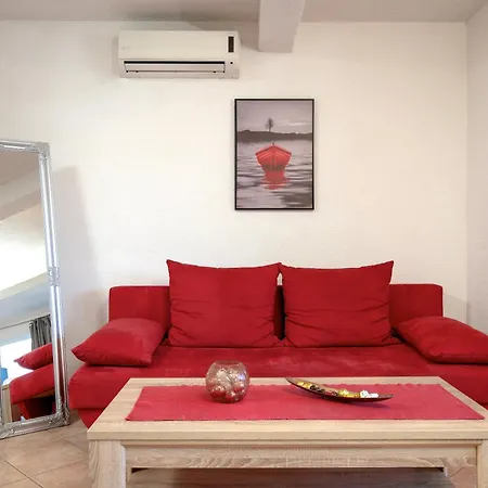 2+2apt. With A Beautiful Terrace And Jacuzzi Jelsa (Hvar)